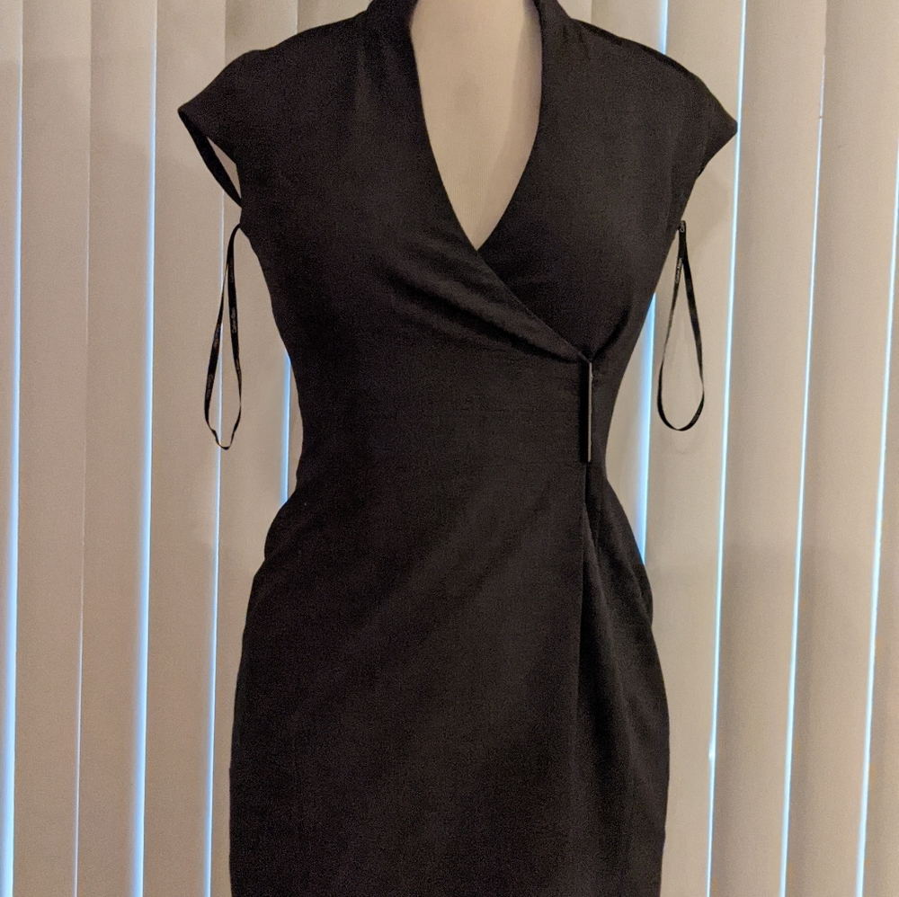 Dress - Picture 3 of 6